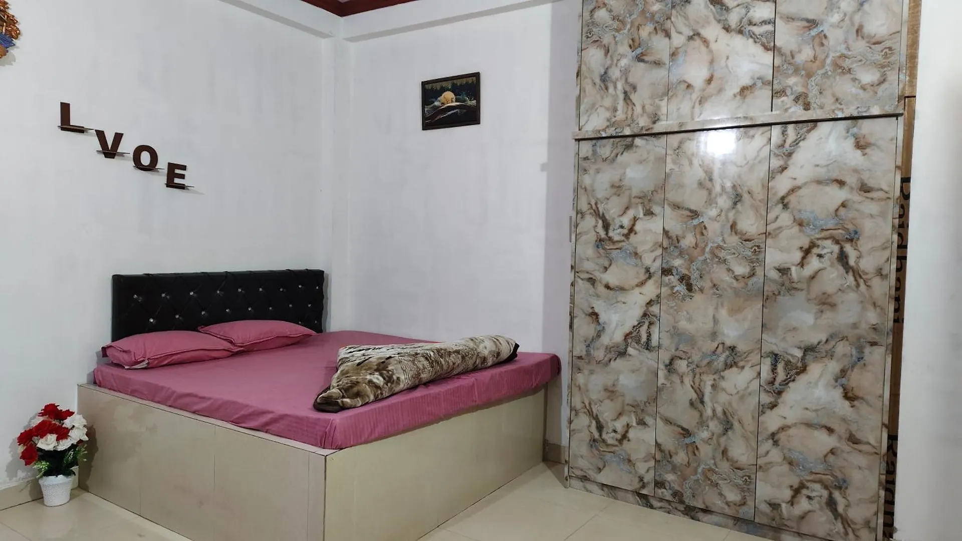 Mangalam Gold Guest House Varanasi India